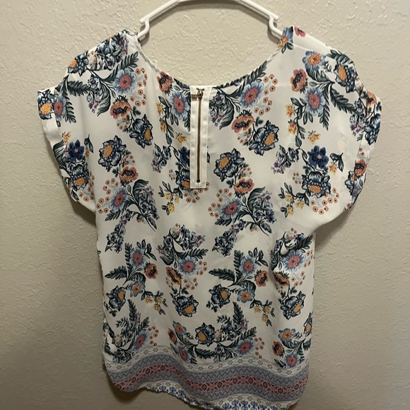 Floral work top - Picture 2 of 2